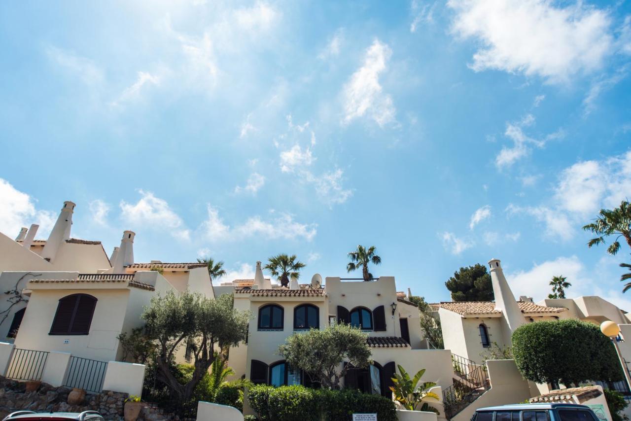Luxurioese Und Grossraeumige Villa Mit Community Pool, Sicht Auf Das Mittelmeer Sowie Dem Mar Menor, La Manga Club Atamaría Kültér fotó