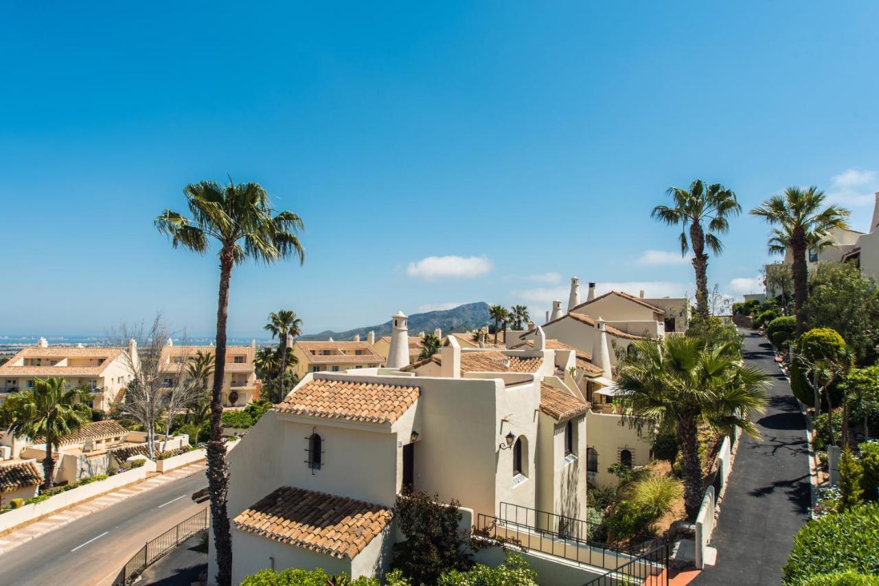 Luxurioese Und Grossraeumige Villa Mit Community Pool, Sicht Auf Das Mittelmeer Sowie Dem Mar Menor, La Manga Club Atamaría Kültér fotó