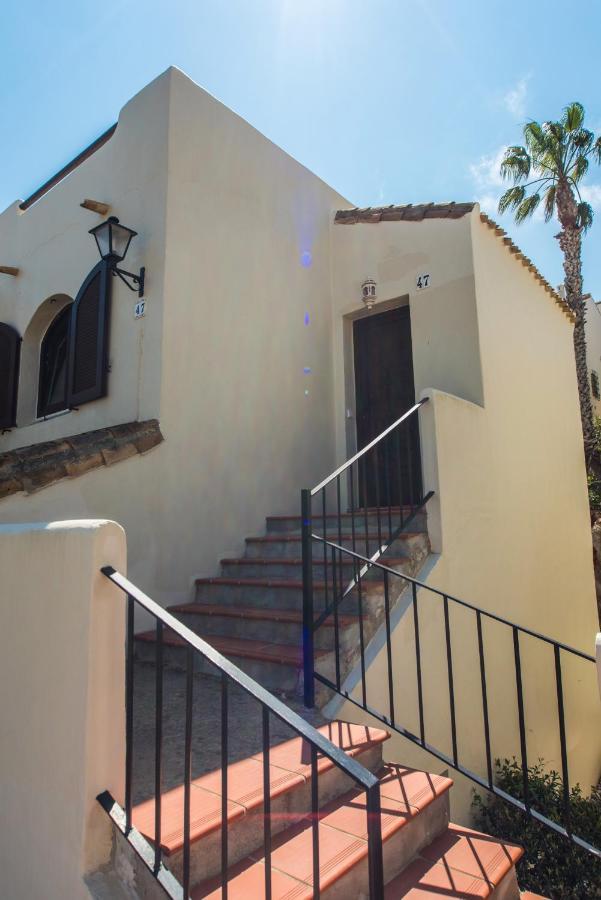 Luxurioese Und Grossraeumige Villa Mit Community Pool, Sicht Auf Das Mittelmeer Sowie Dem Mar Menor, La Manga Club Atamaría Kültér fotó