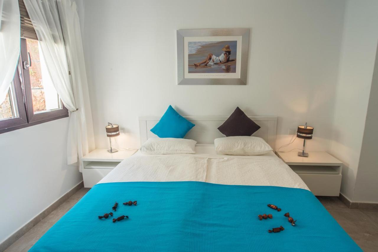 Luxurioese Und Grossraeumige Villa Mit Community Pool, Sicht Auf Das Mittelmeer Sowie Dem Mar Menor, La Manga Club Atamaría Kültér fotó