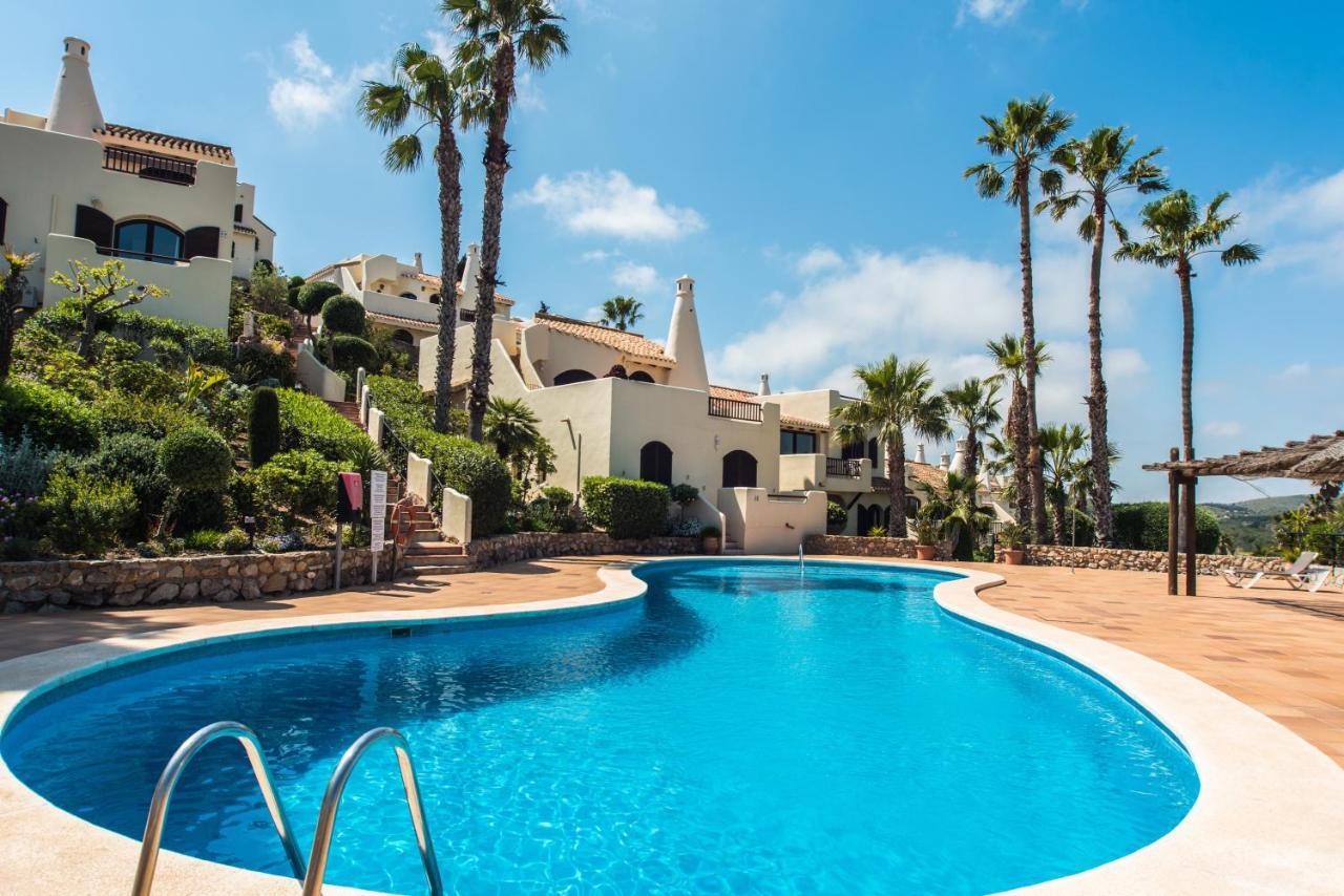 Luxurioese Und Grossraeumige Villa Mit Community Pool, Sicht Auf Das Mittelmeer Sowie Dem Mar Menor, La Manga Club Atamaría Kültér fotó