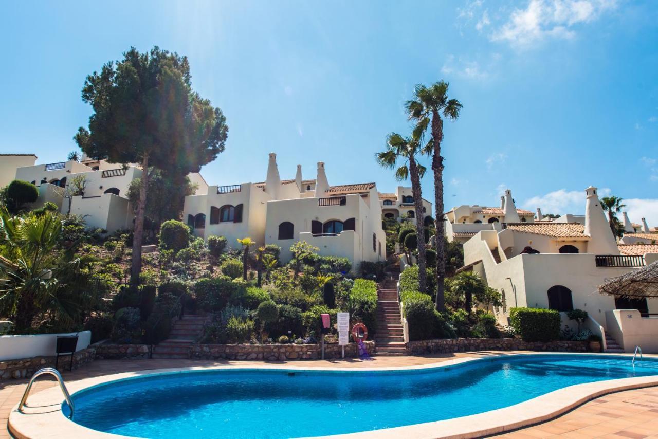 Luxurioese Und Grossraeumige Villa Mit Community Pool, Sicht Auf Das Mittelmeer Sowie Dem Mar Menor, La Manga Club Atamaría Kültér fotó