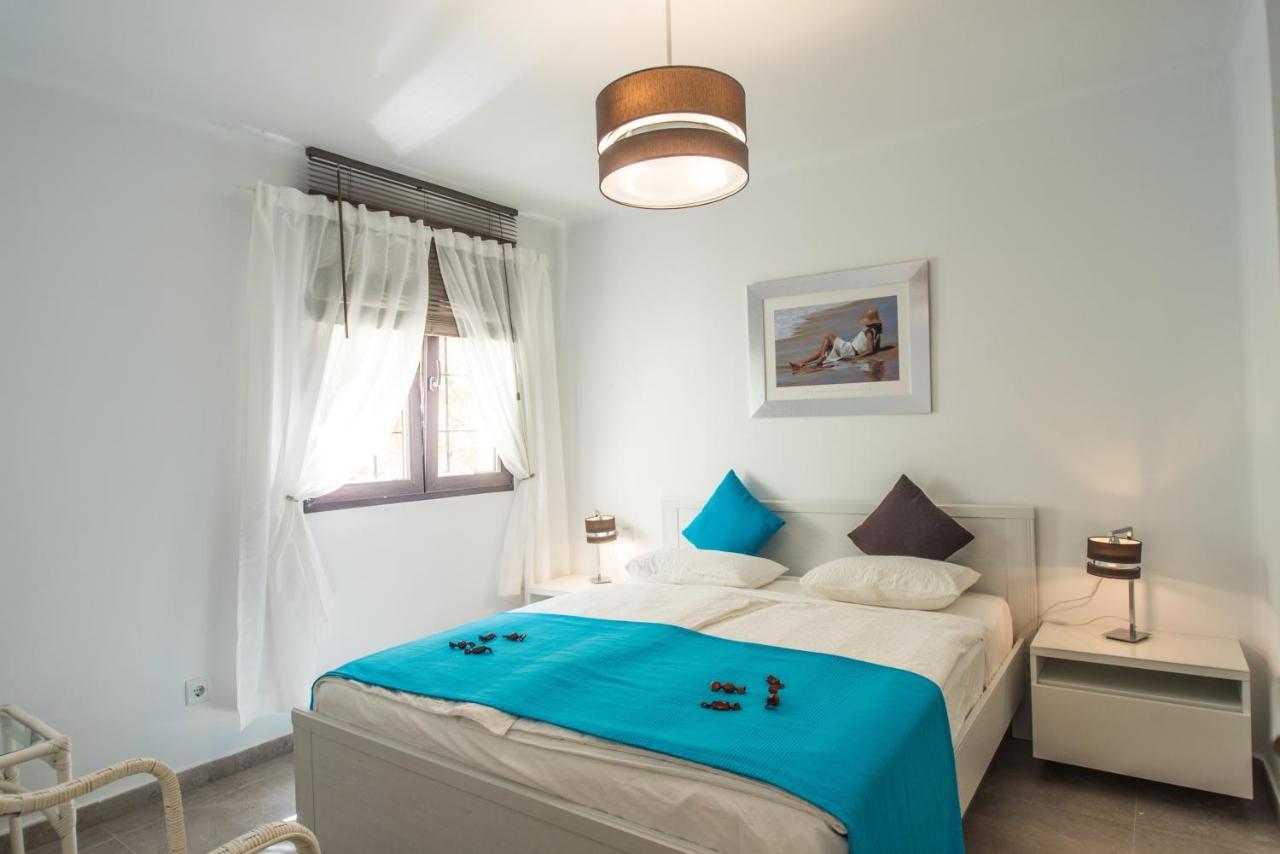 Luxurioese Und Grossraeumige Villa Mit Community Pool, Sicht Auf Das Mittelmeer Sowie Dem Mar Menor, La Manga Club Atamaría Kültér fotó